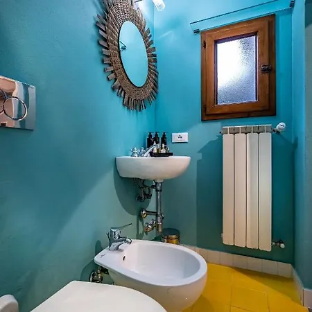 Yid Fonderia Lägenhet *